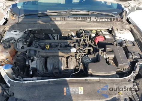 2013 Ford Fusion S z USA, uszkodzony, nr VIN 3FA6P0G77DR356773